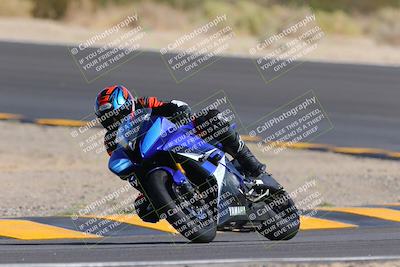 media/Oct-08-2022-SoCal Trackdays (Sat) [[1fc3beec89]]/Turn 10 (945am)/